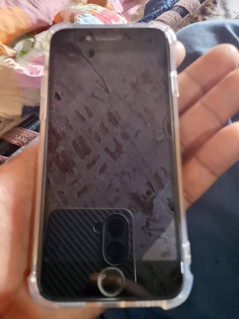 Apple iPhone 7 4