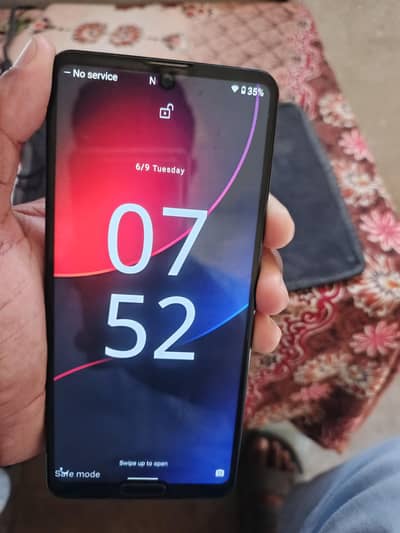 Sharp Aquos R5G