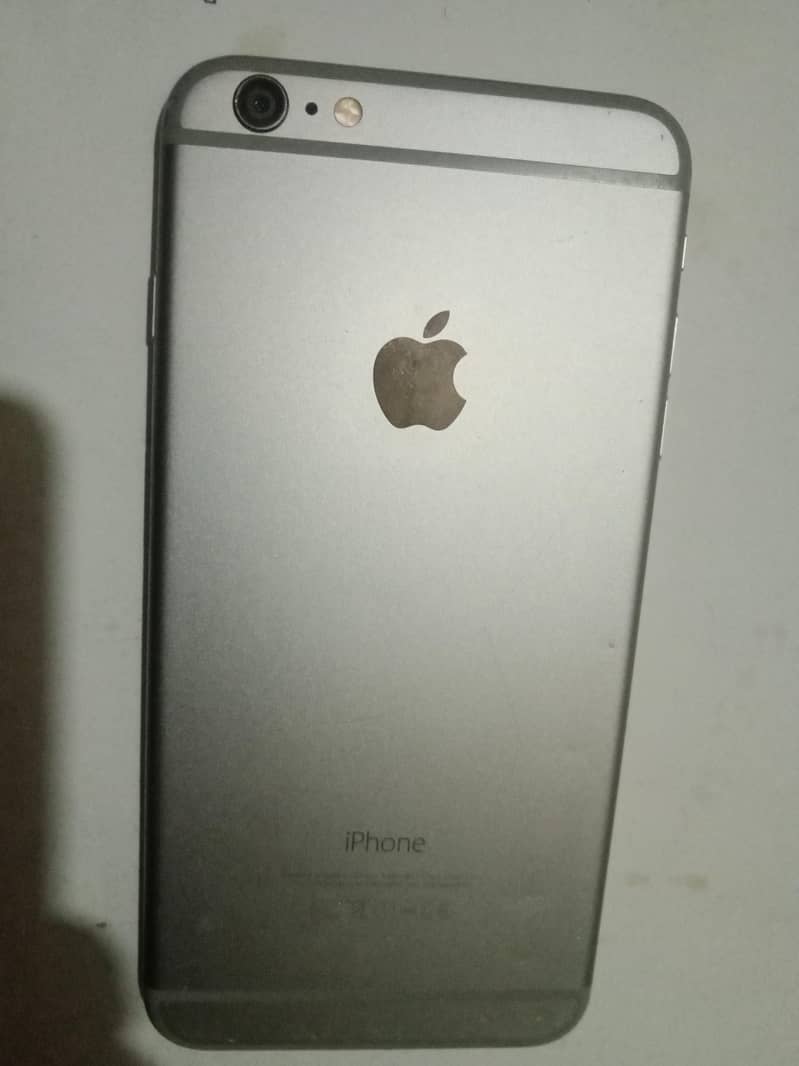 Apple iPhone 6 Plus 4