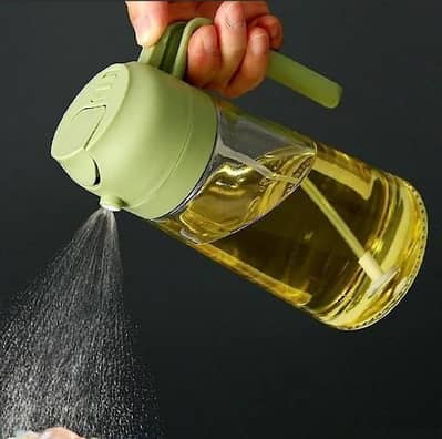 Oil spray bottle