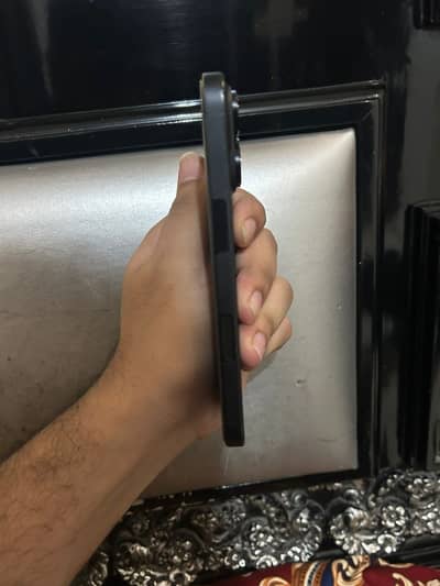Iphone 16 pro jv