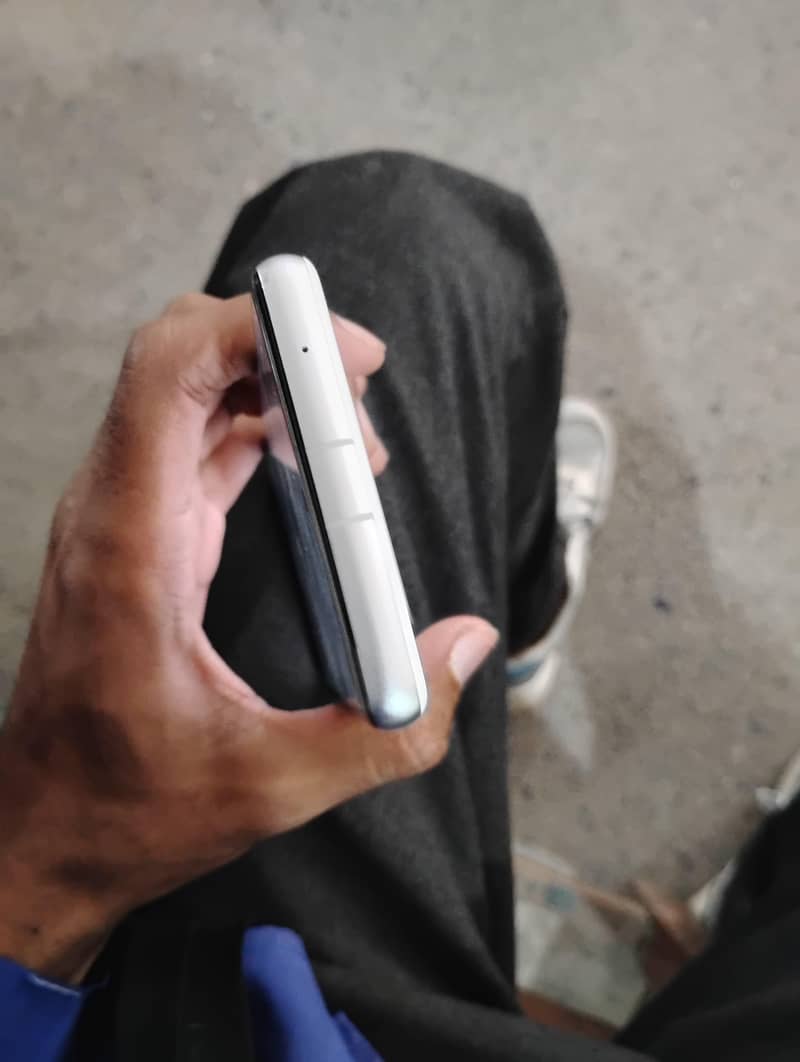 Google Pixel 7a 4