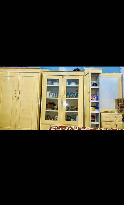 only sell dressing table and showcase