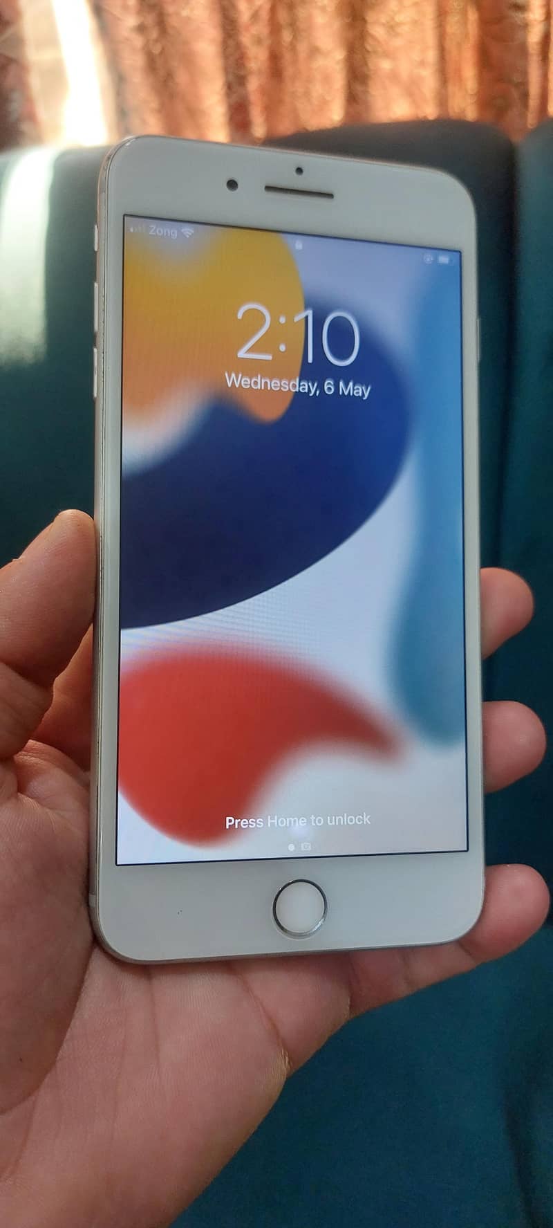 Apple iPhone 7 Plus 1