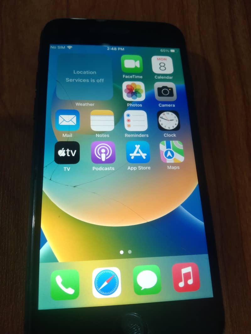 Apple iPhone 8 1