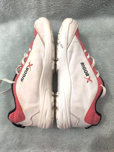 hockey cricket gripper shoes