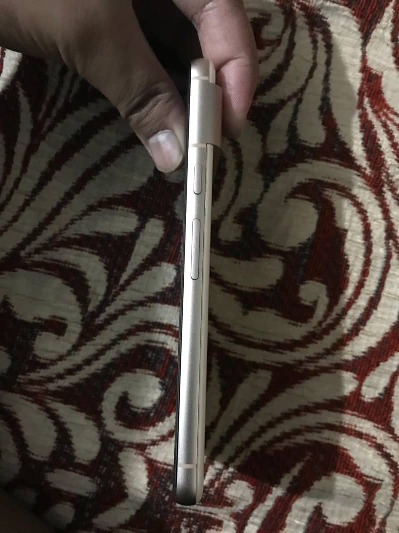 Google Pixel 8 1