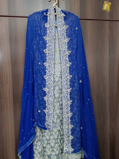Bridal used small size maxi in good condition. .