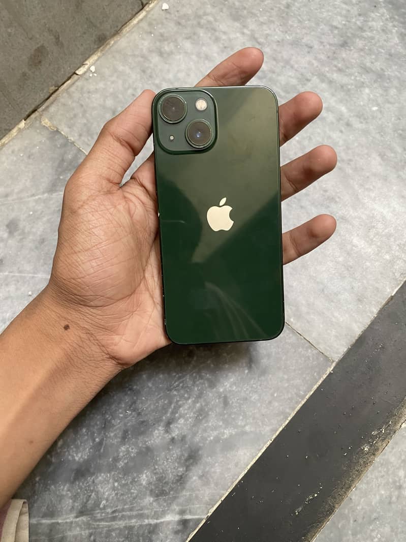 Apple iPhone 13 mini 4