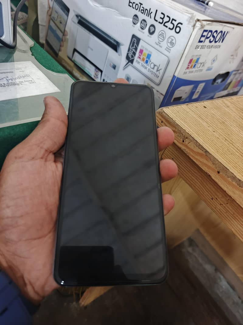 Realme Note 60 4