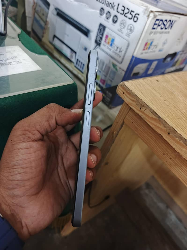 Realme Note 60 5