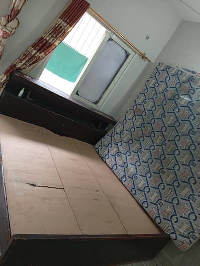 Wooden Bed Set with Comfortable Mattress