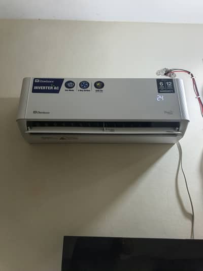 Dawlance 0.75 Ton Split AC