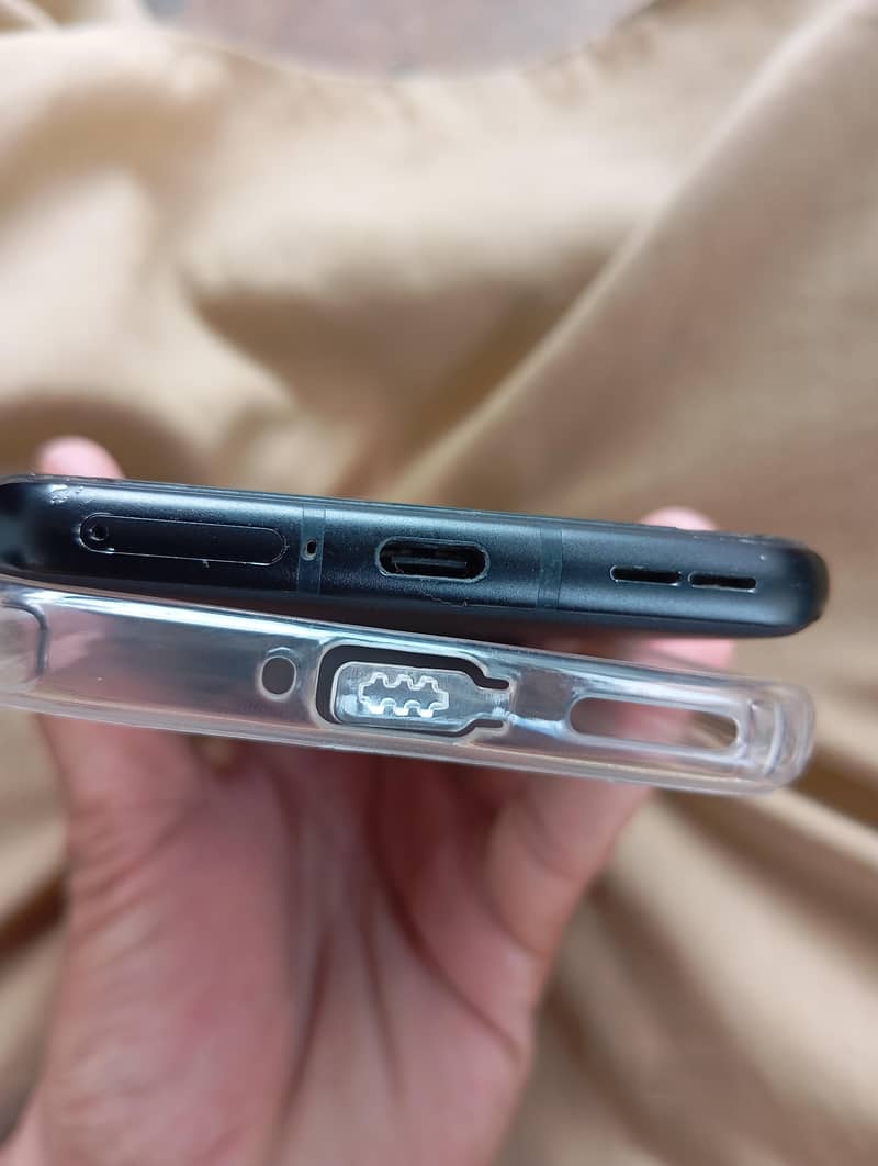 One Plus 10 Pro 6