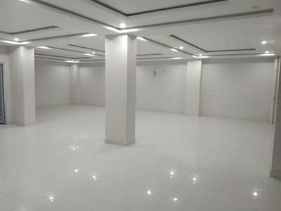 E-11 Office Sized 5000 Square Feet For Rent