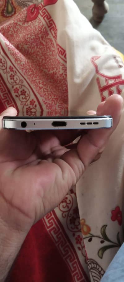Infinix Hot 30 Play