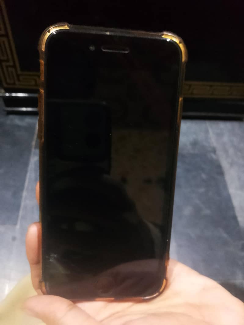 Apple iPhone 8 5