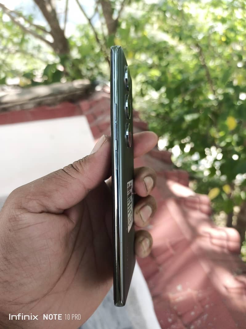 Tecno CAMON 40 Pro 2