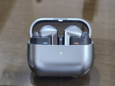 Samsung Buds 3 Pro & Watch 8 Ultra