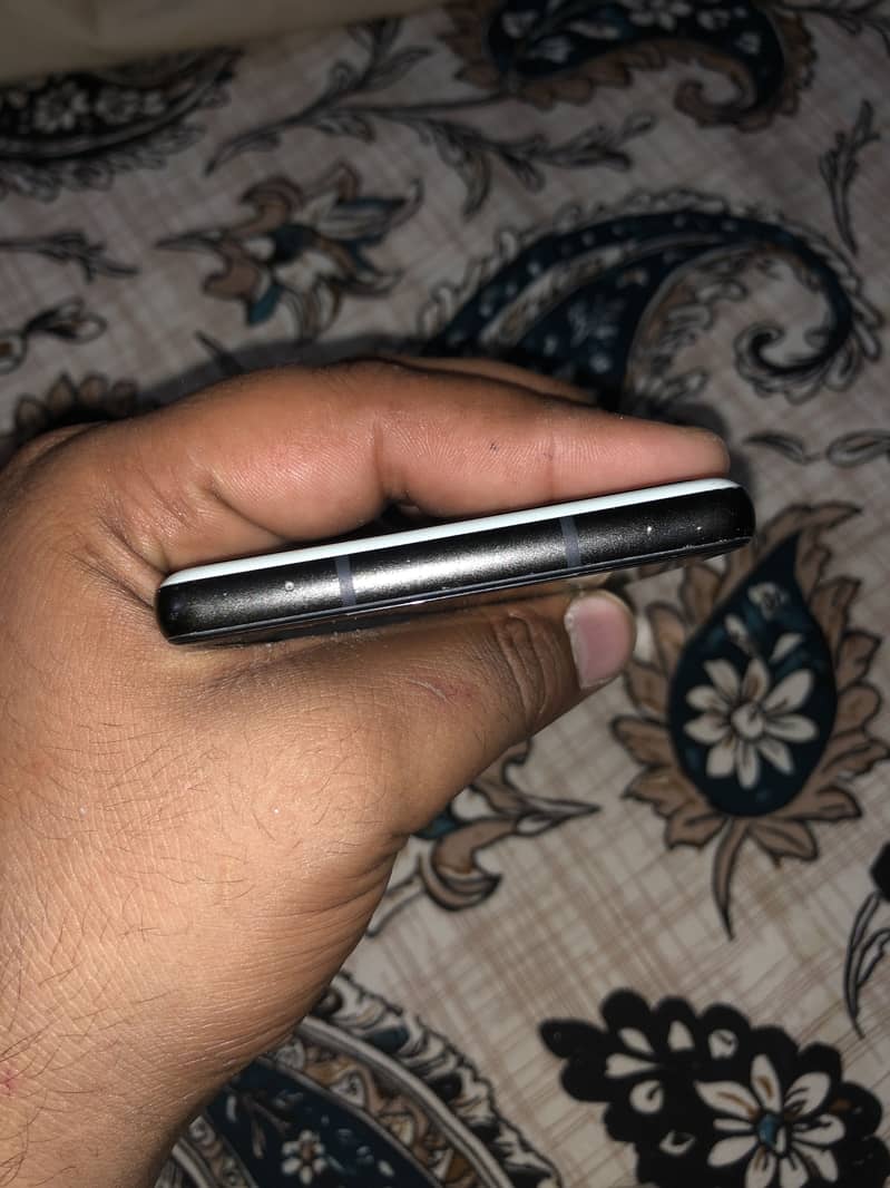 Google Pixel 6a 5