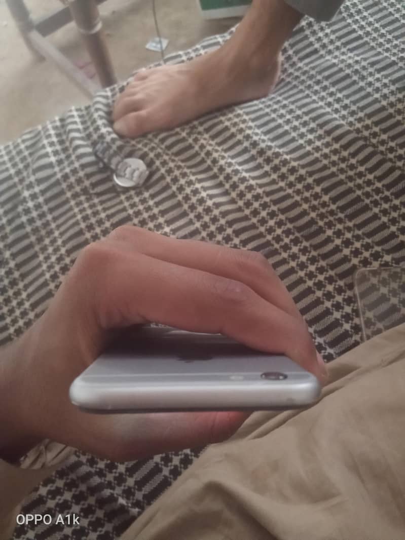 Apple iPhone 6 1