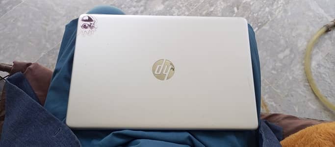 hp 15s-5886TU core i5 12 gen with 512 SSD