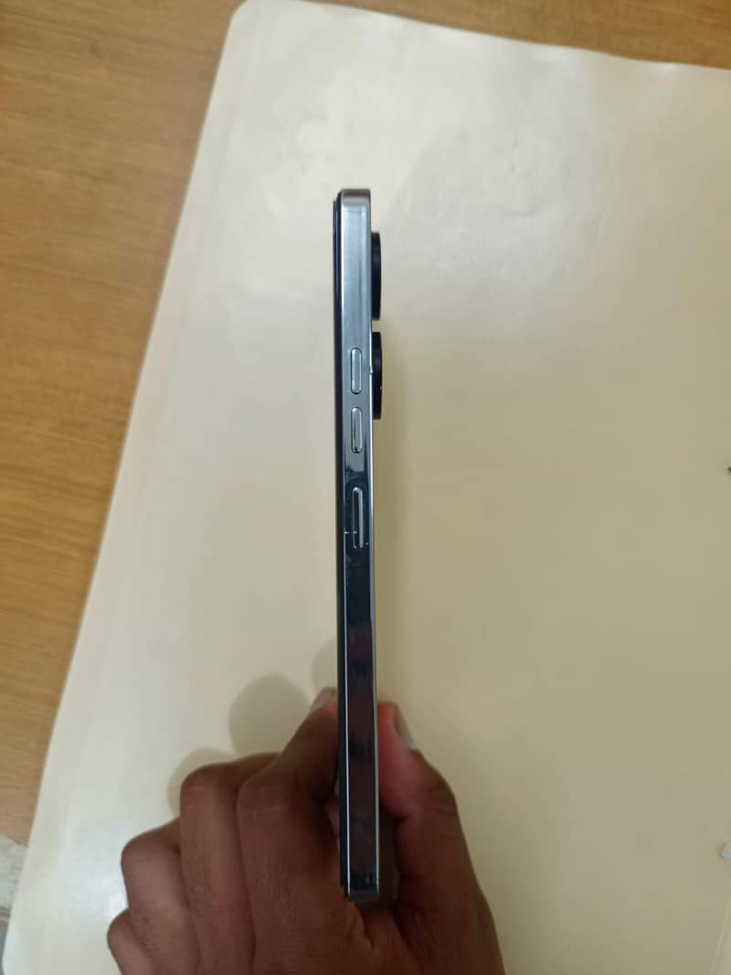 Tecno CAMON 20 2