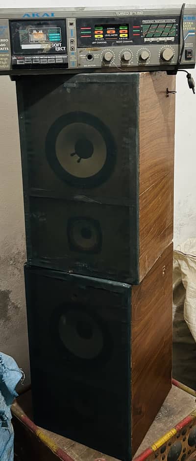 AKAI Turbo Sound Stereo Amplifier + Cassette Deck with Large Custom Sp