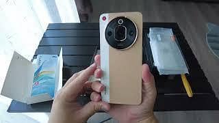 Nubia focus Pro 5-G. Peso ki need h. bhetreen mobile h.