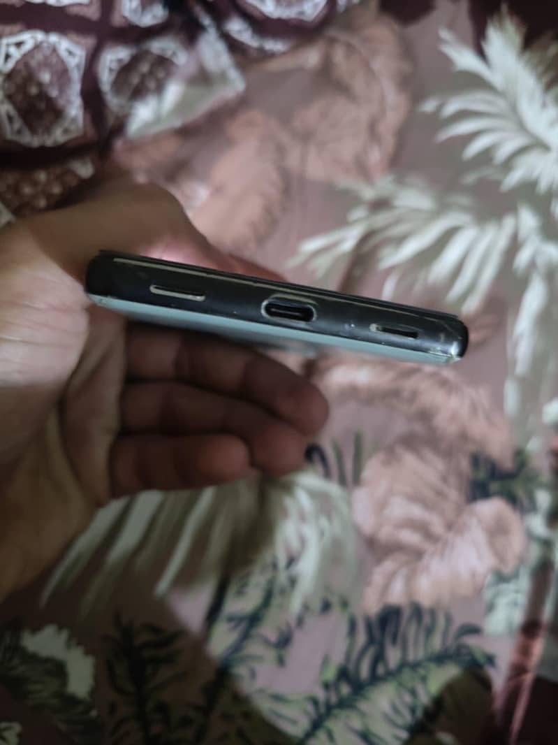 Google pixel 6a 4