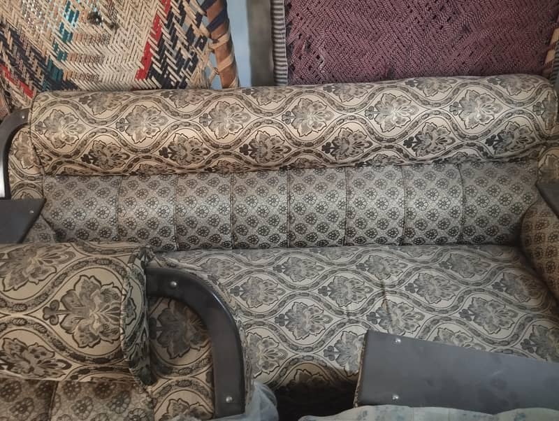 3 Sofas Not used 1