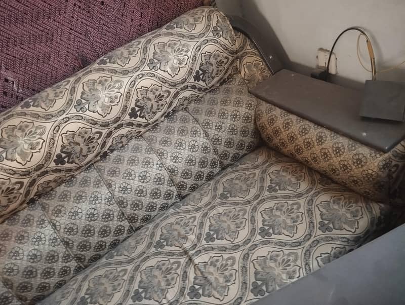 3 Sofas Not used 3