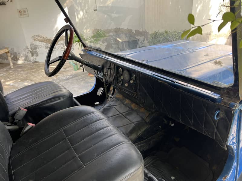 Commando jeep 4