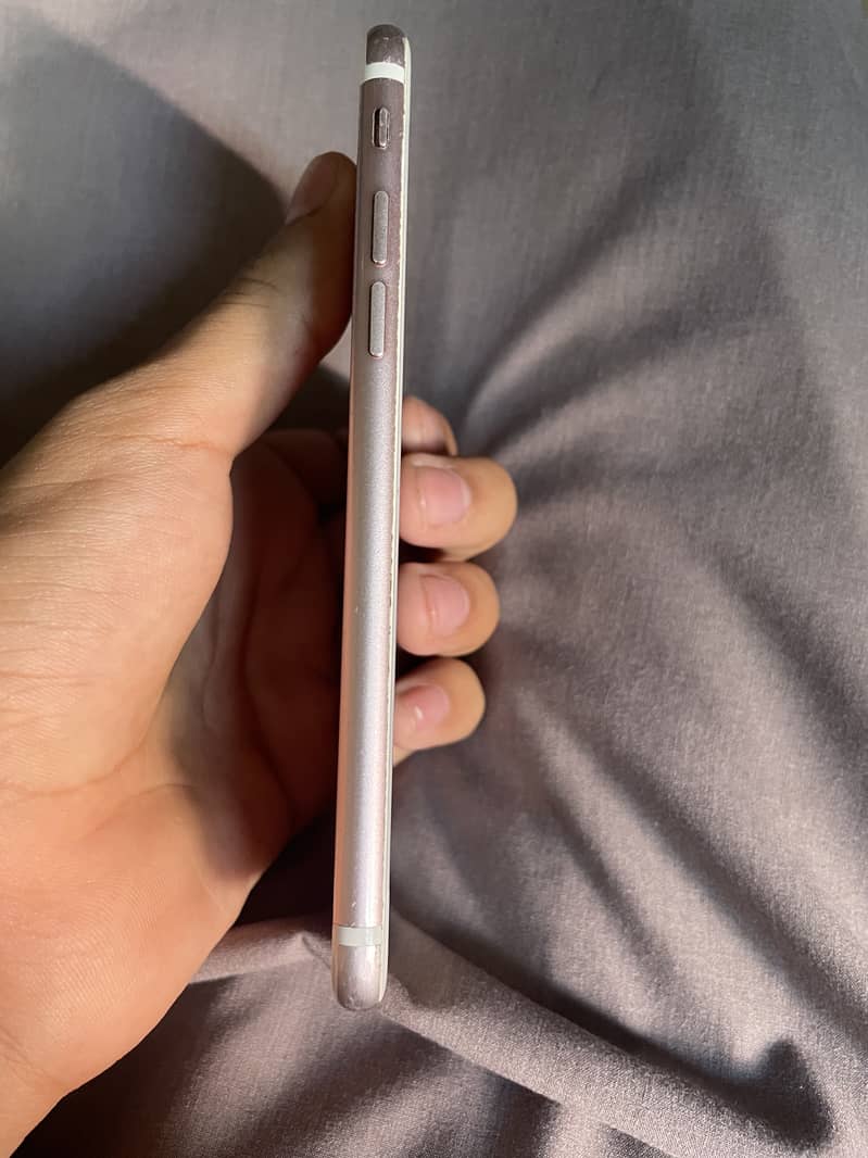 Apple iPhone 7 6