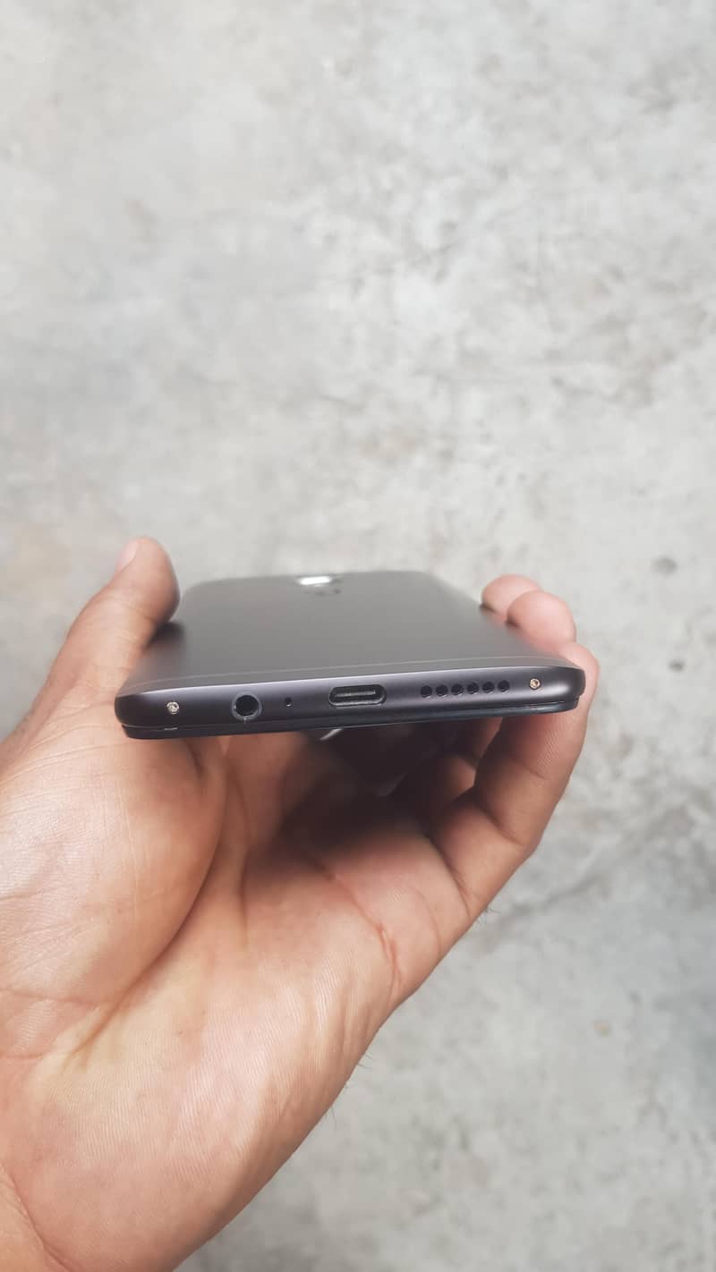 One Plus 3T 4