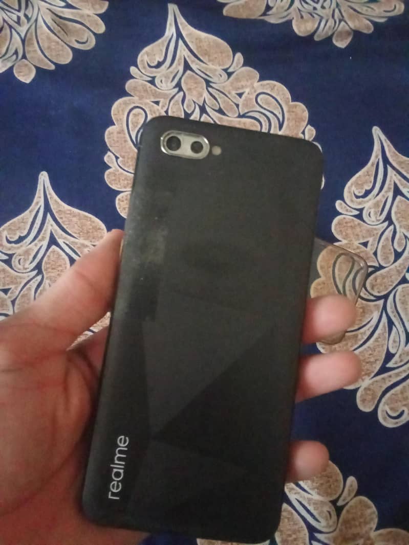 Realme C2 4
