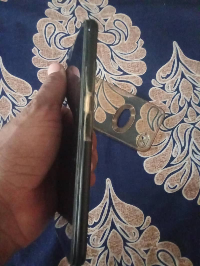 Realme C2 5
