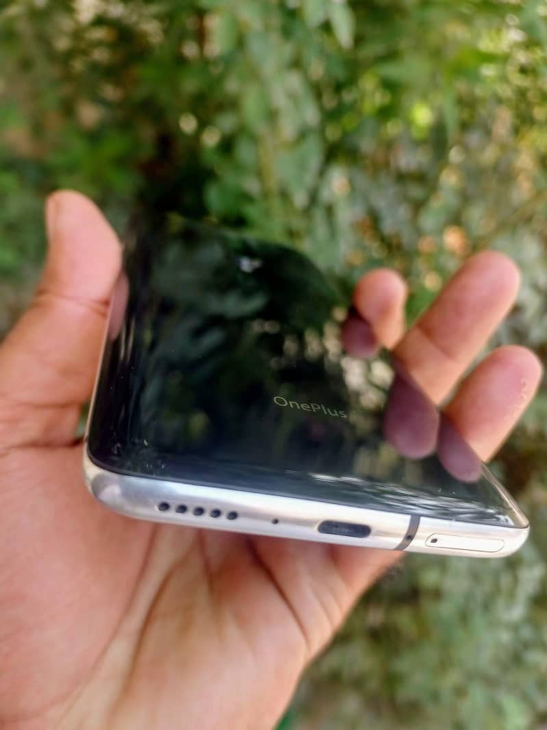 One Plus 7 Pro 5
