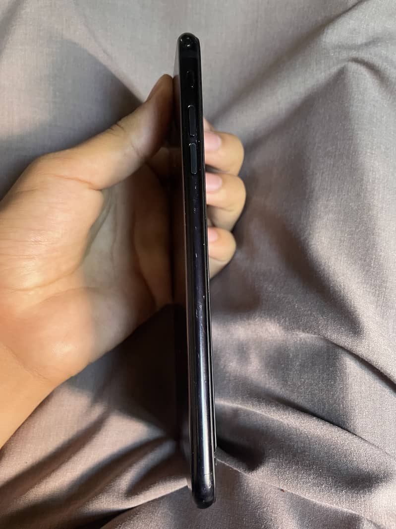Apple iPhone 7 Plus 2