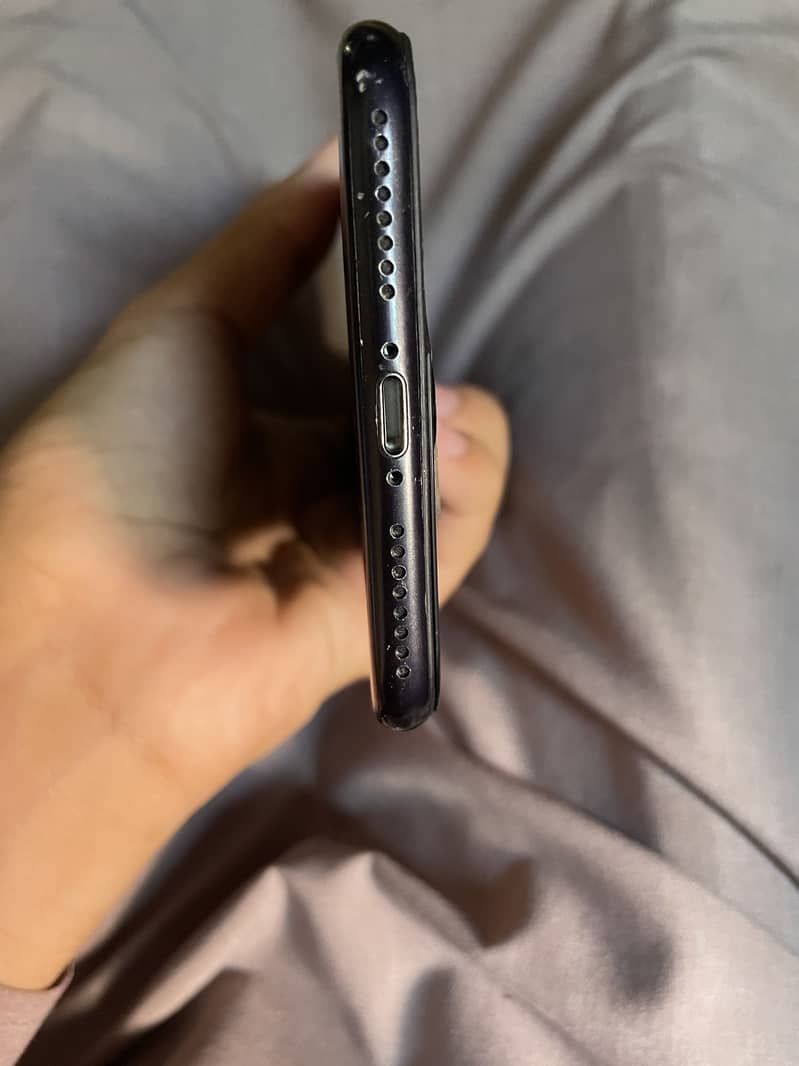 Apple iPhone 7 Plus 4