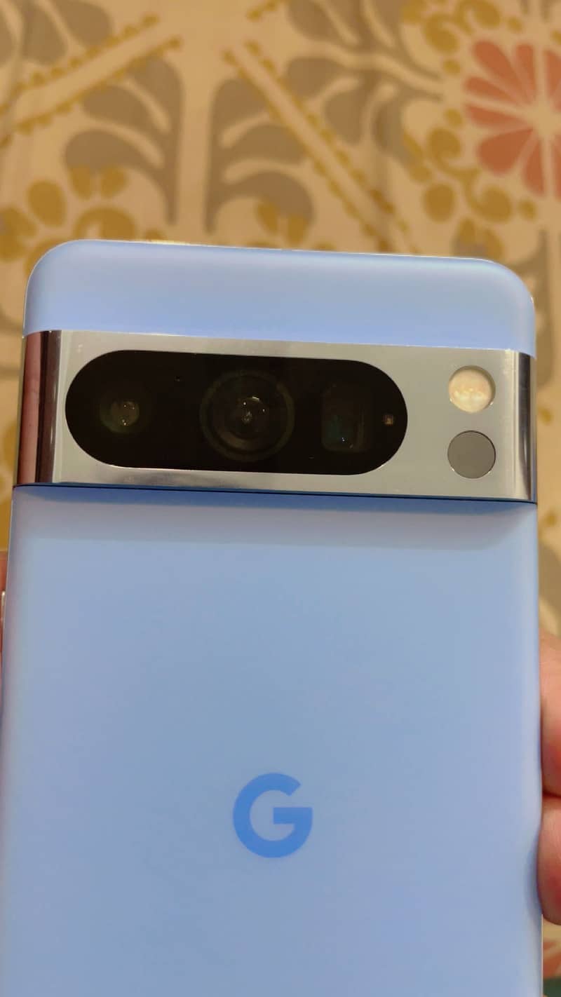 Google Pixel 8 Pro 2