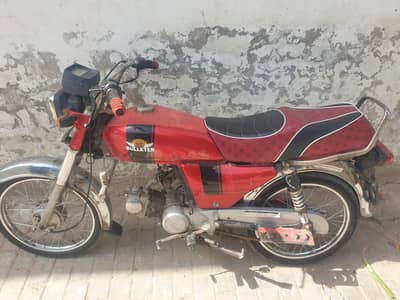 united 70cc. call 03060001415. Whatsapp. 03316780140