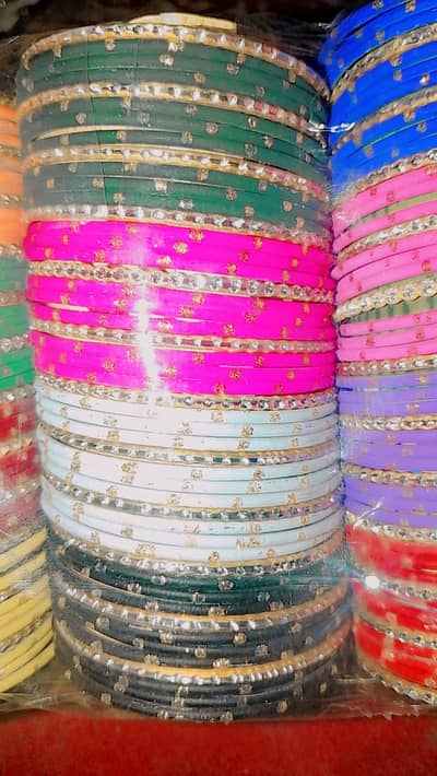  Artificial & Metal Bangles Set – Good Condition