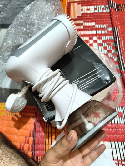 Hand Garment Iron Streamer - A few time used only