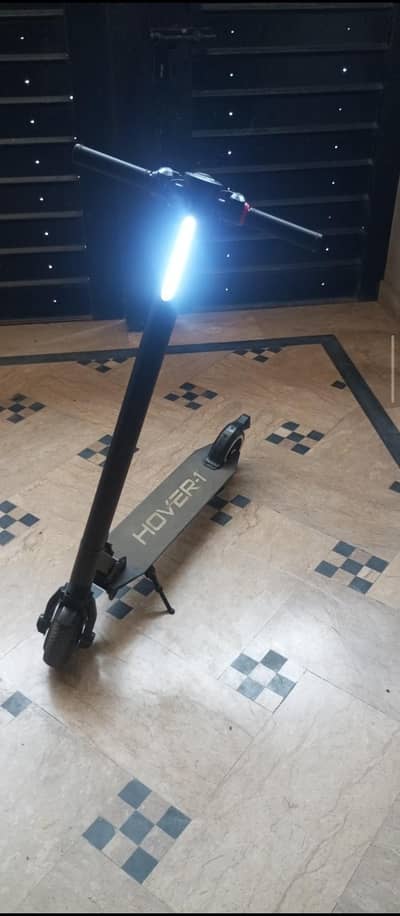 electric  Scotty 10/10 condition