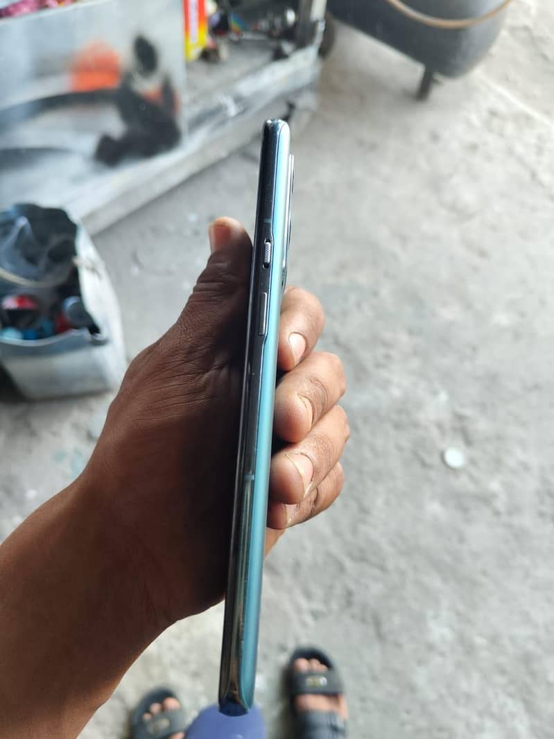 One Plus 9 Pro 4