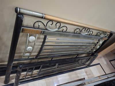 Road Iron Double Bed Set