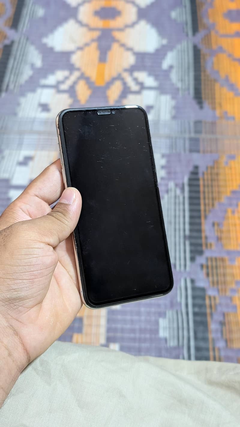 Apple iPhone X 5