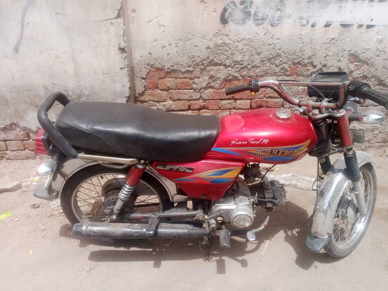 hero CD 70 0