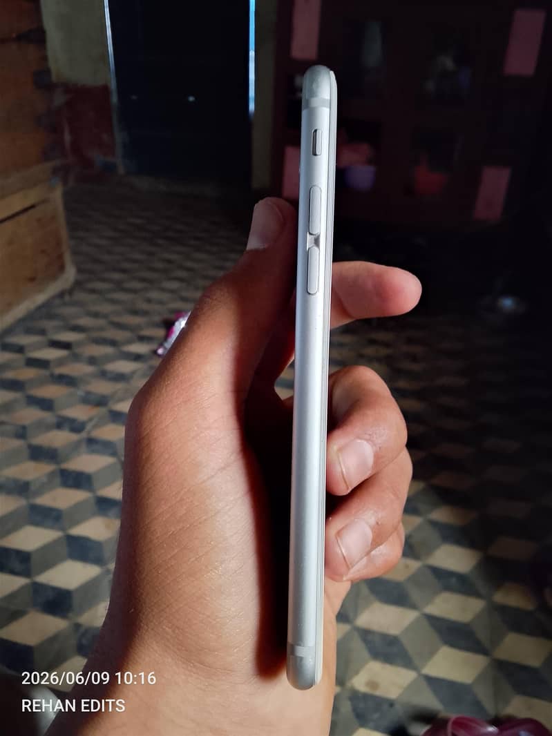 Apple iPhone 6 0